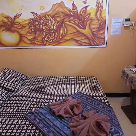 Losmen Setia Kawan Yogyakarta Exteriör bild