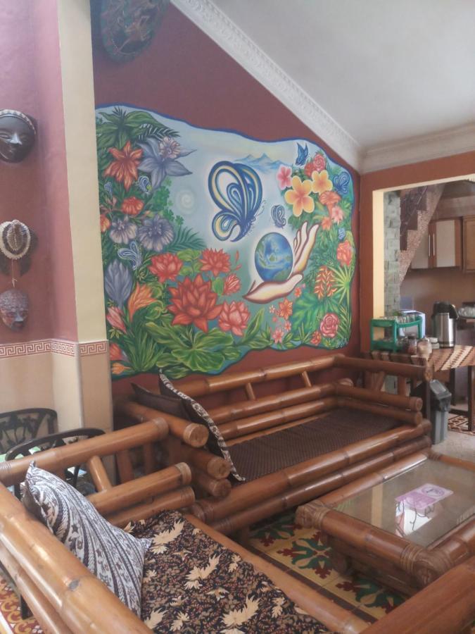 Losmen Setia Kawan Yogyakarta Exteriör bild