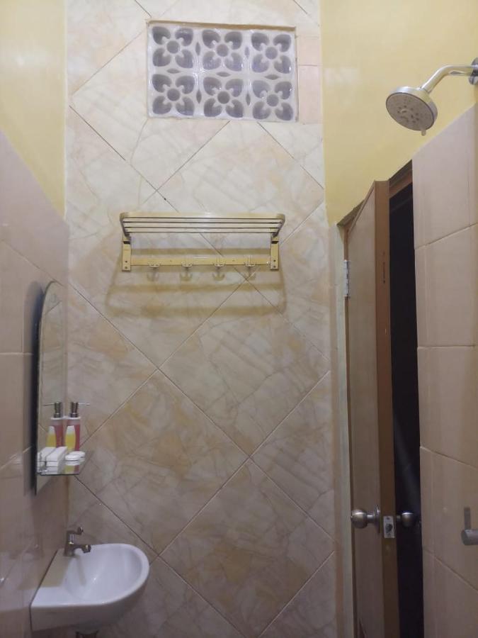 Losmen Setia Kawan Yogyakarta Exteriör bild