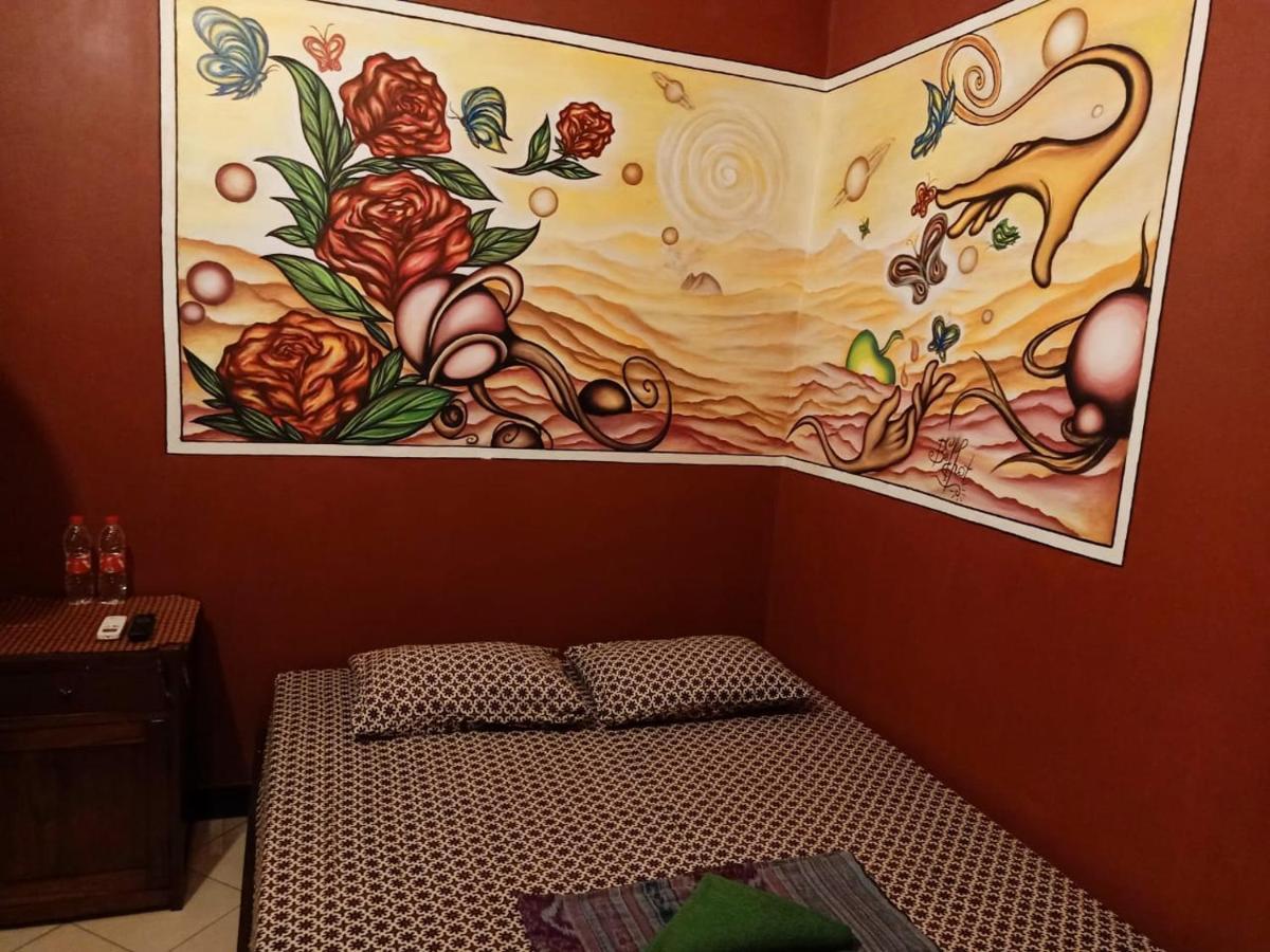 Losmen Setia Kawan Yogyakarta Exteriör bild
